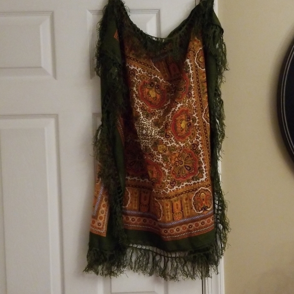 Lovely square scarf - Picture 5 of 8